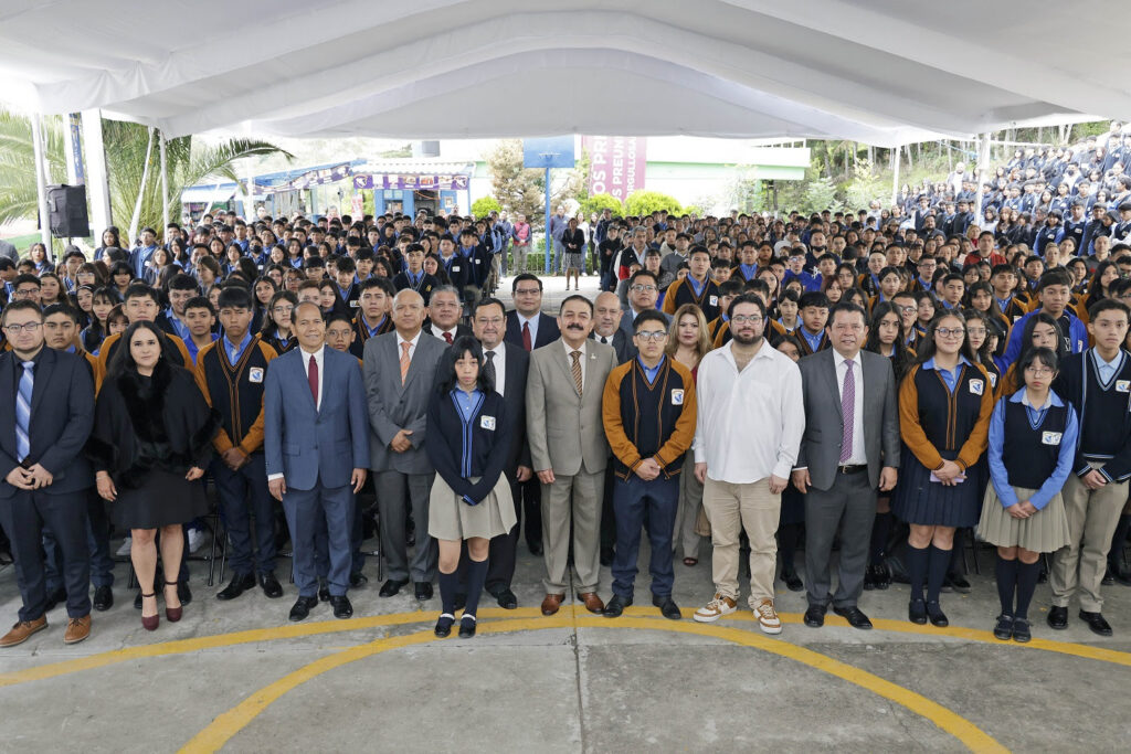 Inician más de 670 mil estudiantes de media superior ciclo 2024-25 en Edomex