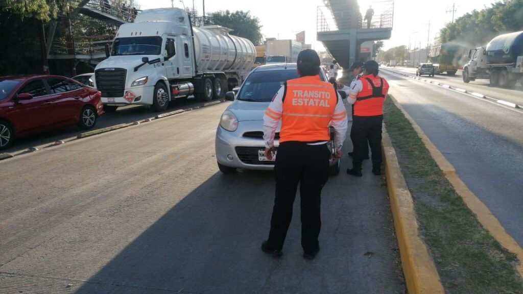 Enero sumó 75 automovilistas sancionados por invadir carril del Mexibús